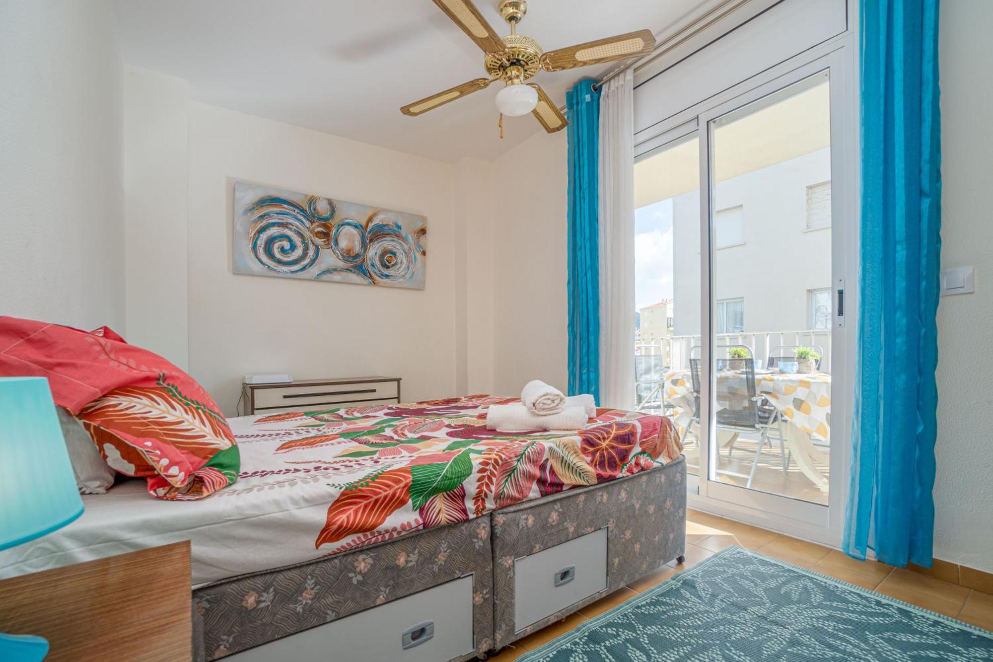 Est1-Spaciouss Appartment In The Beach, Bbq, Downtonwn, Parking, Fast Wifi Fibre Roses Bagian luar foto