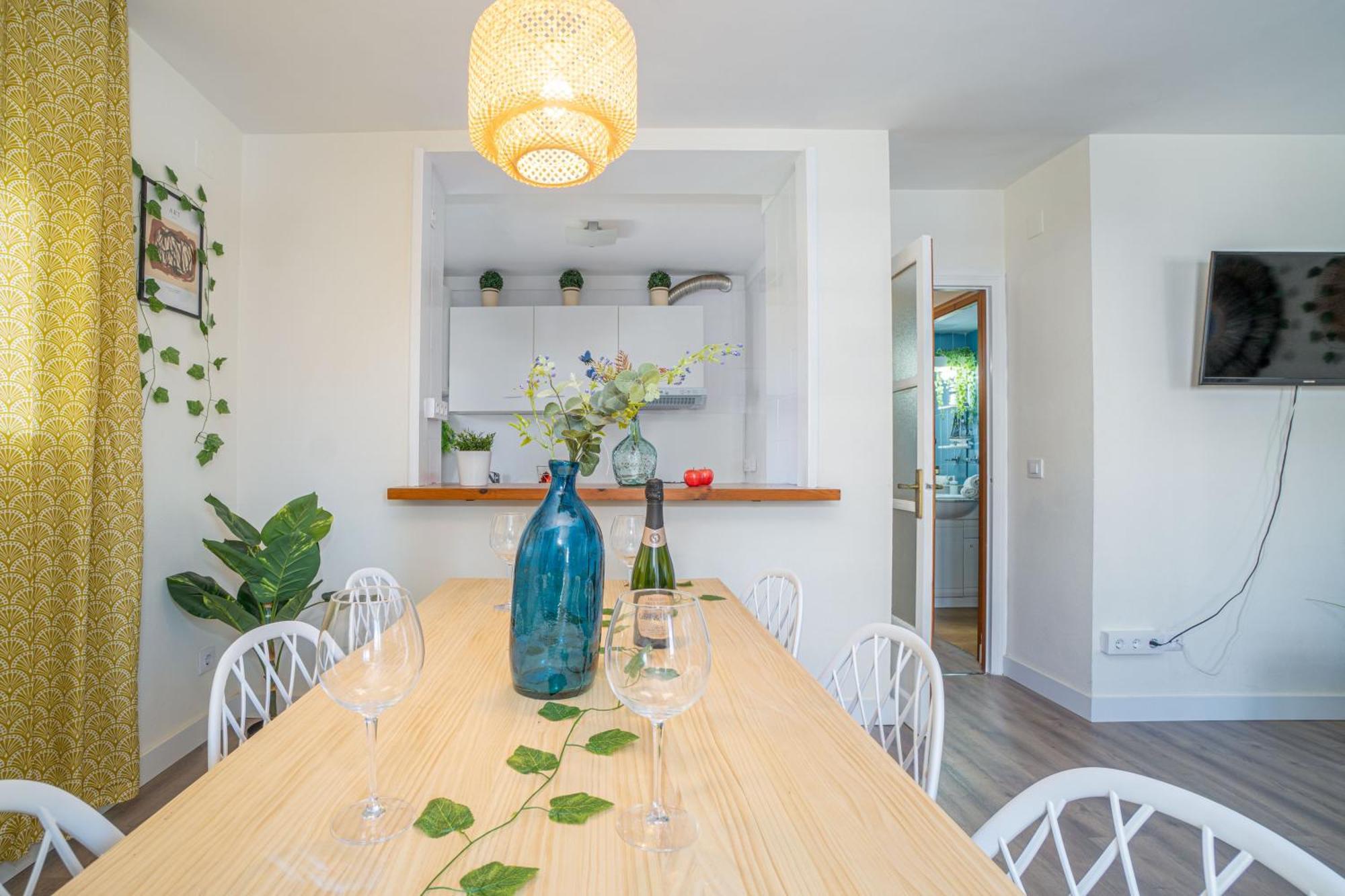 Est1-Spaciouss Appartment In The Beach, Bbq, Downtonwn, Parking, Fast Wifi Fibre Roses Bagian luar foto