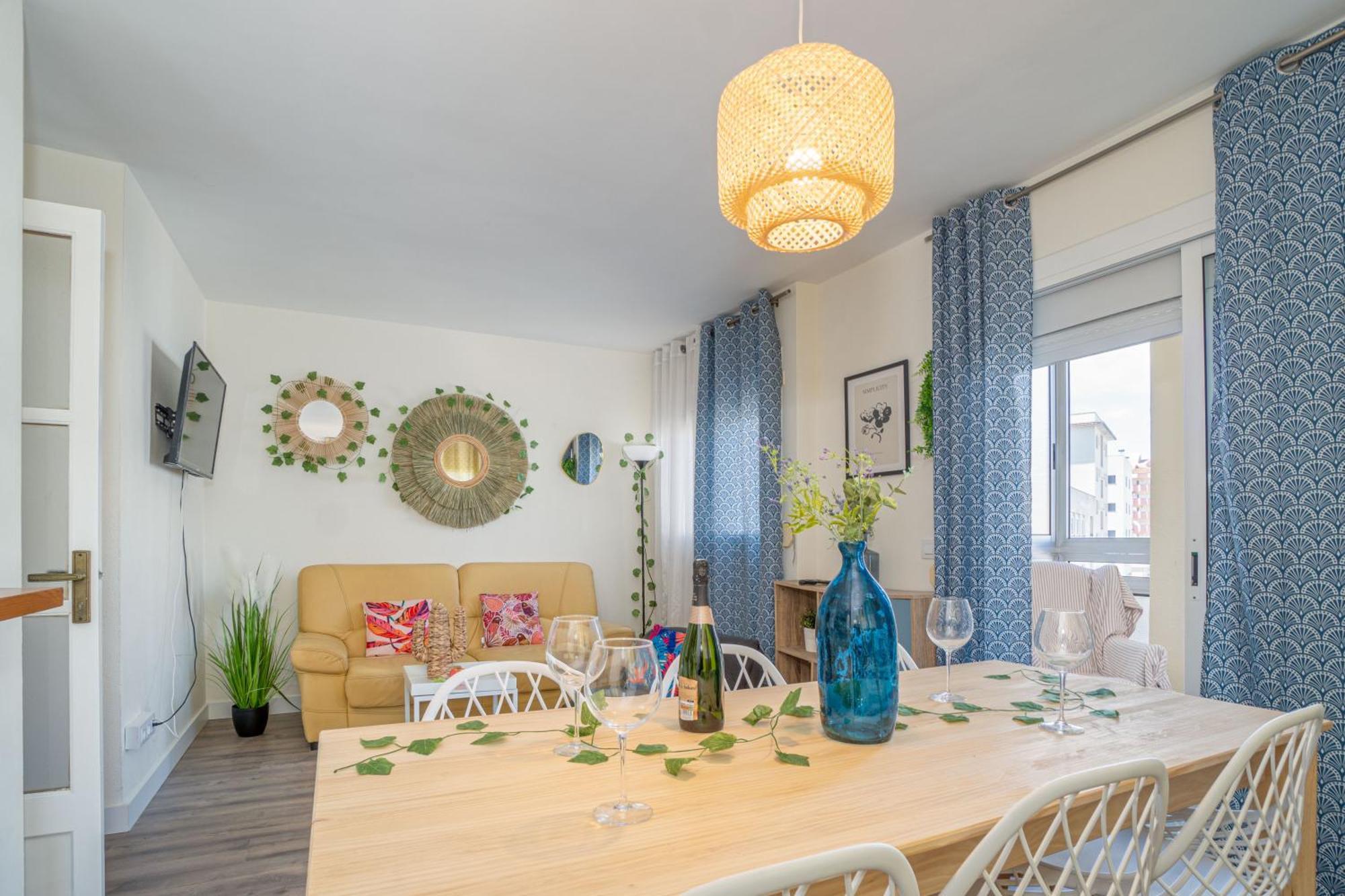 Est1-Spaciouss Appartment In The Beach, Bbq, Downtonwn, Parking, Fast Wifi Fibre Roses Bagian luar foto