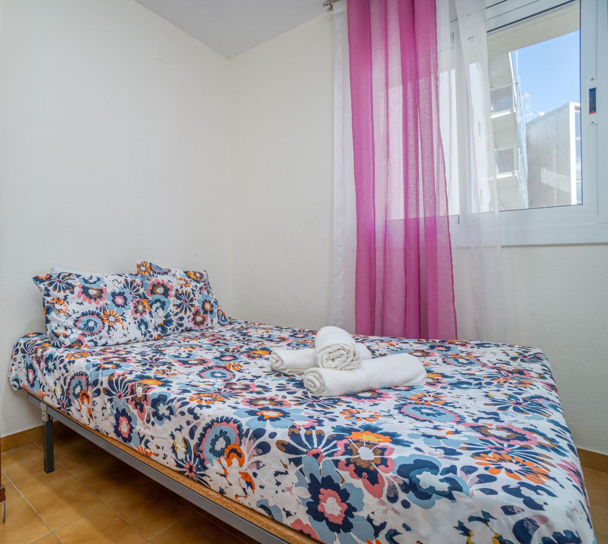 Est1-Spaciouss Appartment In The Beach, Bbq, Downtonwn, Parking, Fast Wifi Fibre Roses Bagian luar foto